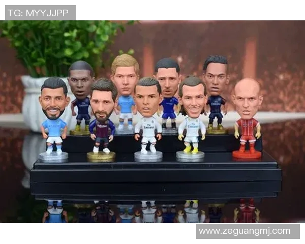 足球明星摆件艺术魅力展现与收藏价值探讨