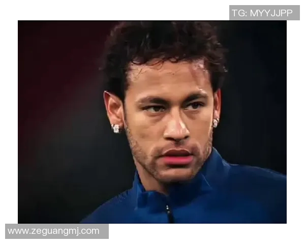 足球明星的魅力与大牌女粉丝的热爱交织成的浪漫传奇