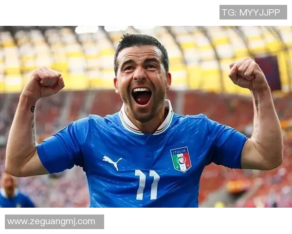 意大利足球明星科姆比的辉煌历程与传奇瞬间回顾