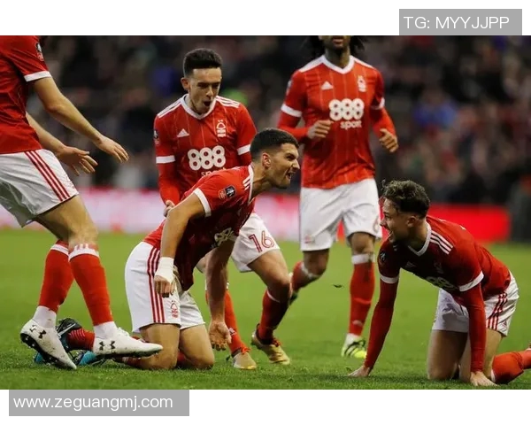 拉普拉塔与科隆竞技激战正酣谁能在这场较量中脱颖而出